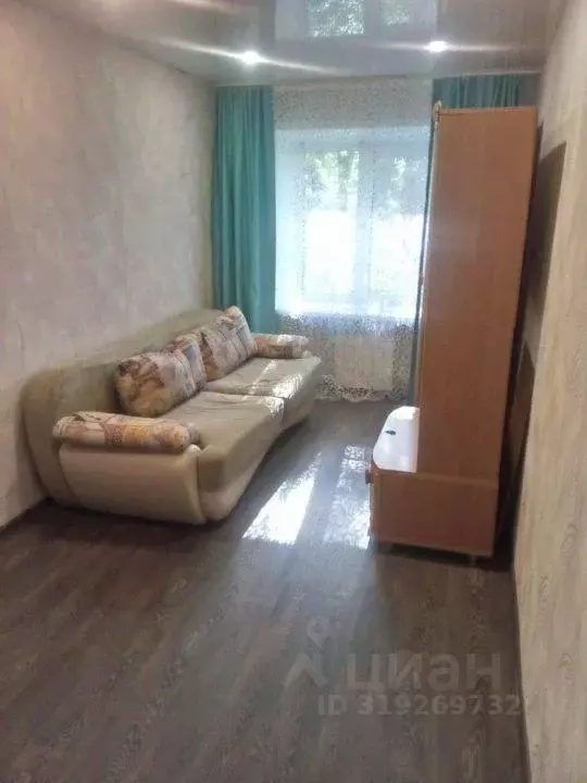 2-к кв. Красноярский край, Красноярск Аэровокзальная ул., 3А (43.0 м) - Фото 0