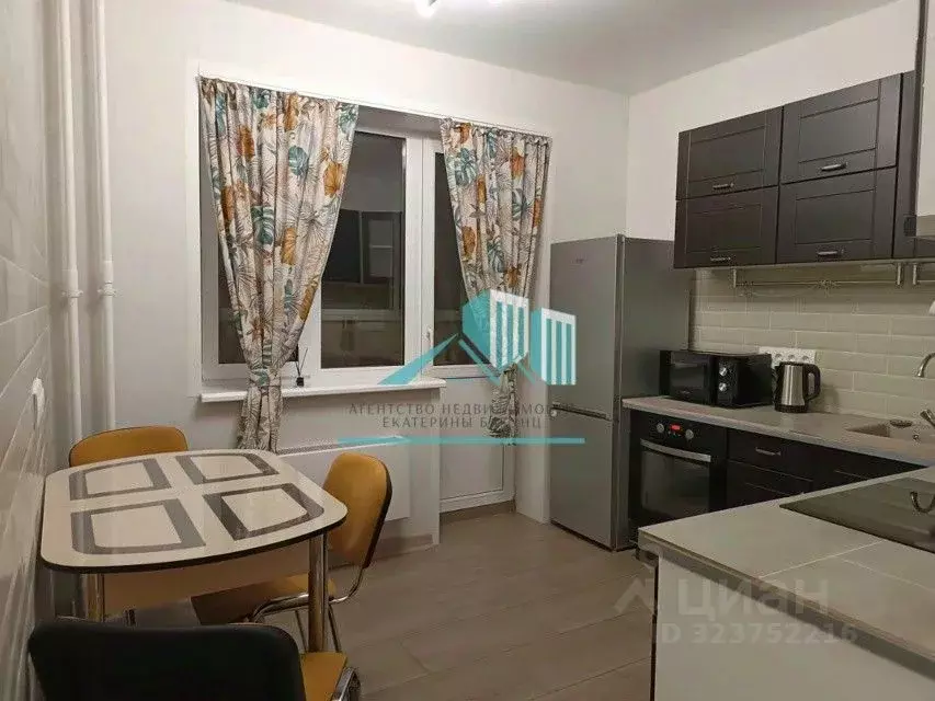 2-к кв. Калужская область, Калуга ул. 65 лет Победы, 45 (60.0 м) - Фото 2