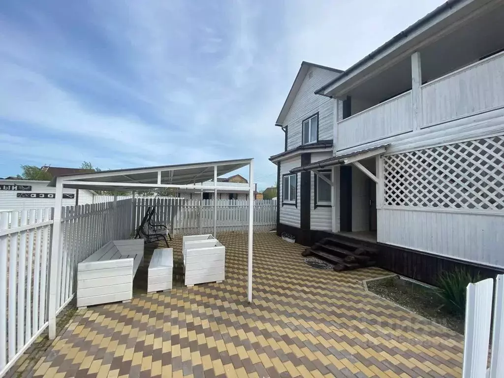 Дом в Краснодарский край, Темрюкский район, Голубицкое с/пос, ... - Фото 2