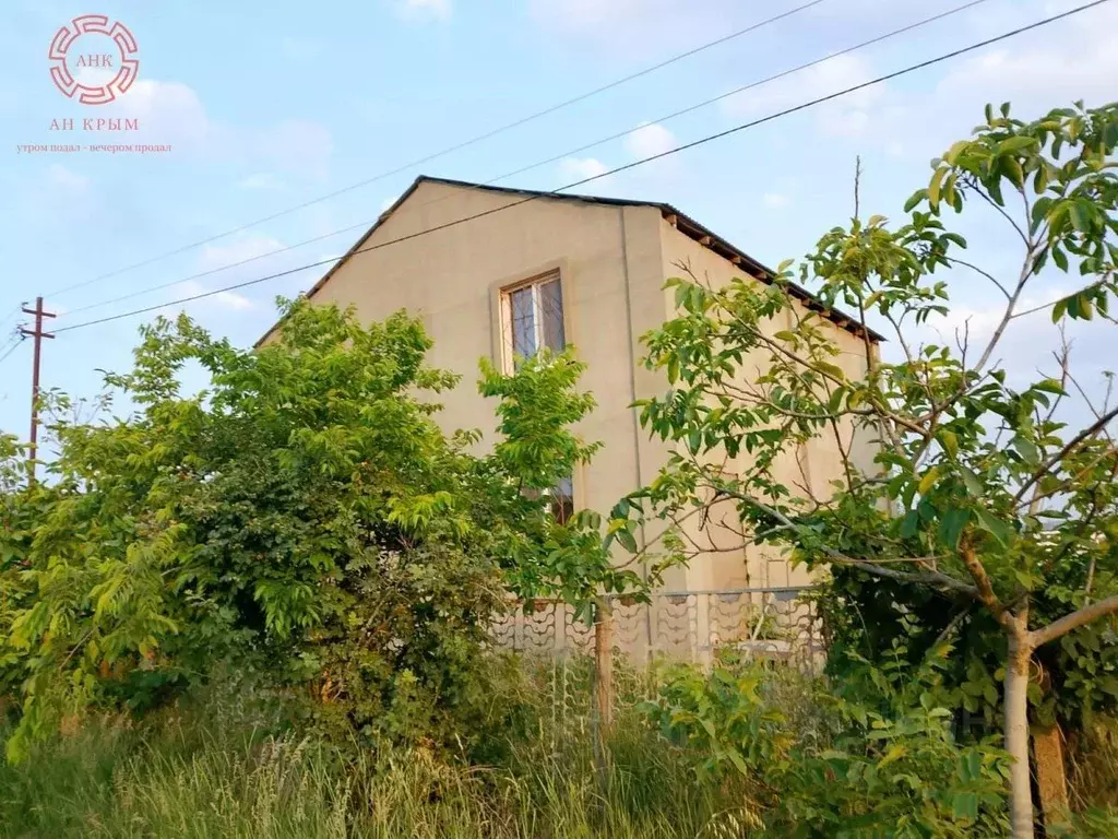 Дом в Крым, Ленинский район, с. Октябрьское  (203 м) - Фото 0