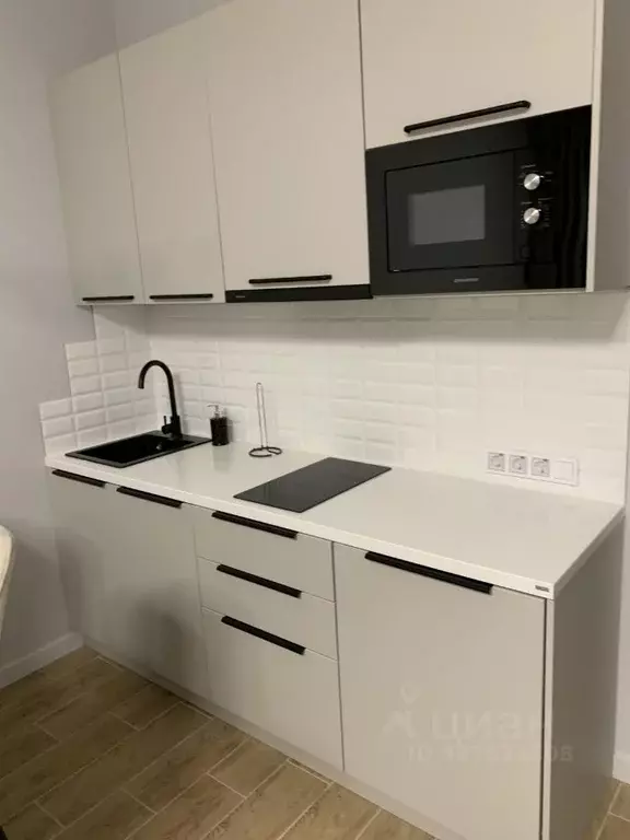 Студия Санкт-Петербург наб. Макарова, 58 (29.0 м) - Фото 2