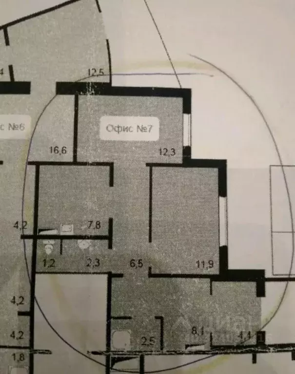 Помещение свободного назначения в Красноярский край, Красноярск наб. ... - Фото 1