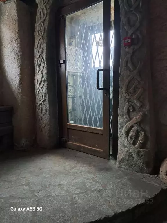 Помещение свободного назначения в Санкт-Петербург 9-я Васильевского ... - Фото 2