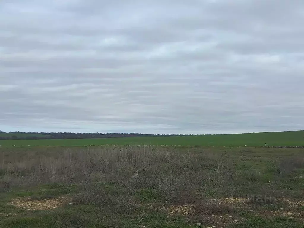 Участок в Крым, Первомайский район, с. Гвардейское  (2.14 сот.) - Фото 1