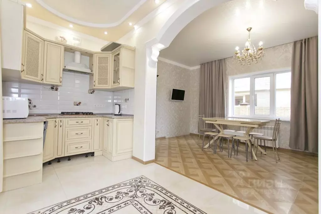 Дом в Краснодарский край, Анапа ул. Маяковского, 110 (400 м) - Фото 1