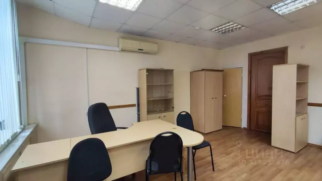 Помещение свободного назначения в Новгородская область, Великий ... - Фото 1