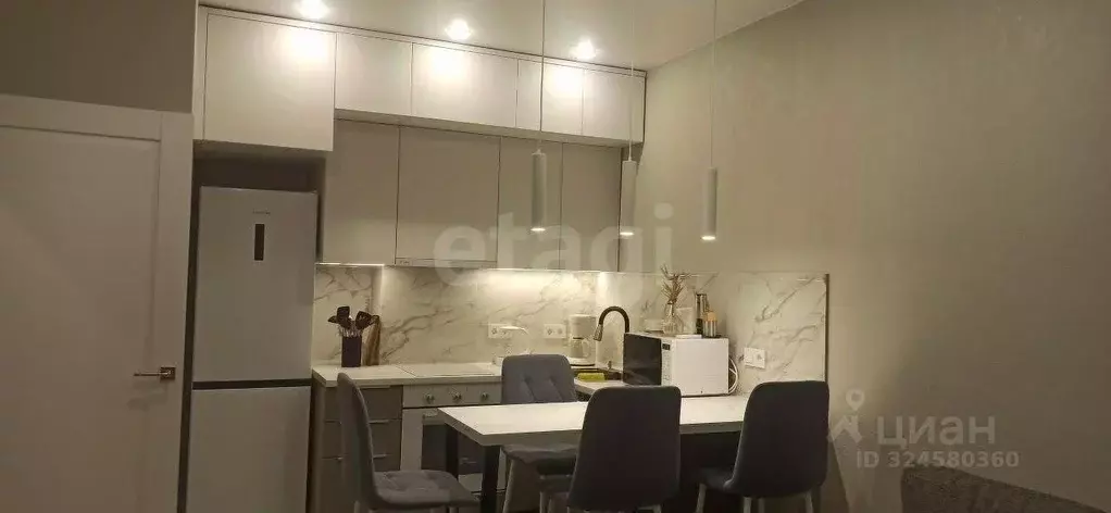 2-к кв. Тюменская область, Тюмень ул. Краснооктябрьская, 14к3 (38.0 м) - Фото 1