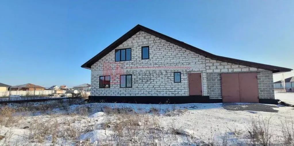 Дом в Белгородская область, Старый Оскол пос. Северный,  (215 м) - Фото 0