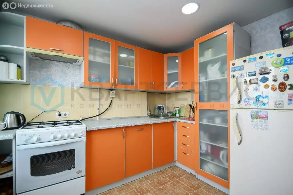 3-комнатная квартира: Омск, 5-я Северная улица, 193/1 (62.4 м) - Фото 0