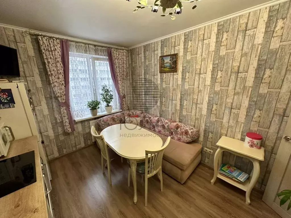 1-к. квартира, 40 м, 5/10 эт. - Фото 1