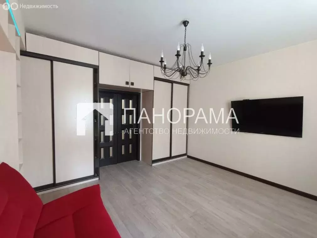 2-комнатная квартира: Якутск, проспект Ленина, 44 (63 м) - Фото 1