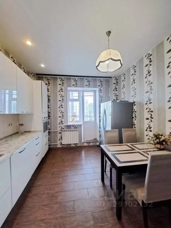 3-к кв. Татарстан, Казань ул. Адоратского, 1а (98.0 м) - Фото 2