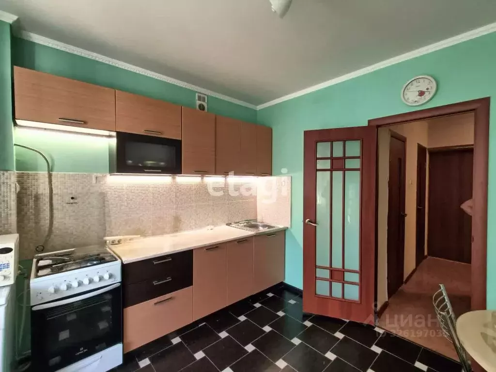 2-к кв. Краснодарский край, Ейск Красная ул. (66.4 м) - Фото 1