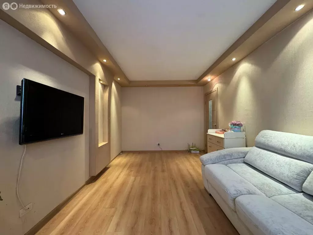 3-комнатная квартира: Киров, улица Маршала И.С. Конева, 13 (63.4 м) - Фото 2