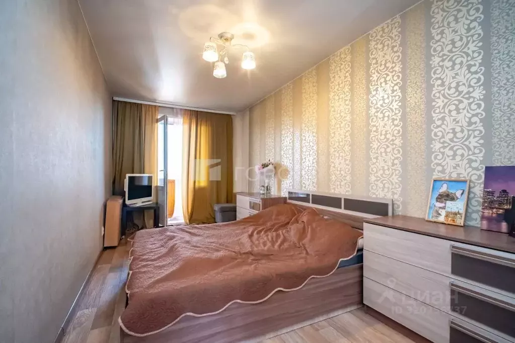 3-к кв. Новосибирская область, Новосибирск Ударная ул., 33 (60.9 м) - Фото 0