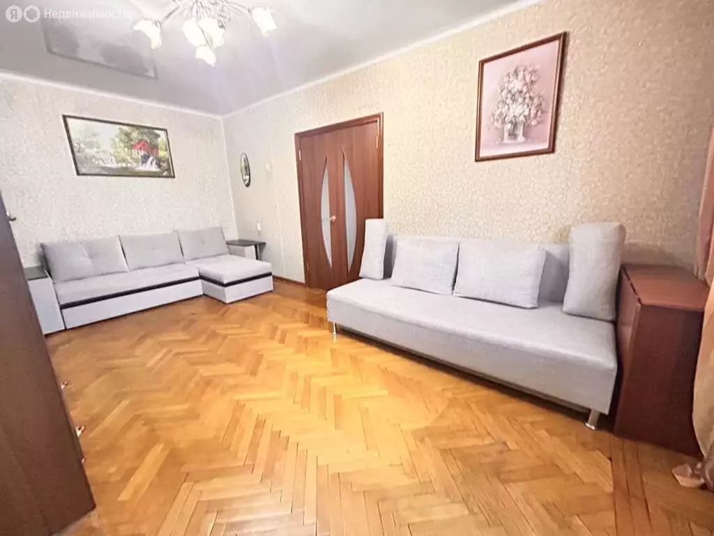 2-комнатная квартира: посёлок городского типа Некрасовский, улица ... - Фото 1