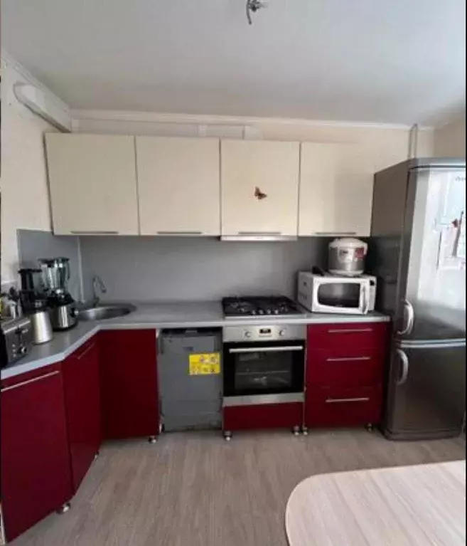Квартира, 4 комнаты, 71 м - Фото 0