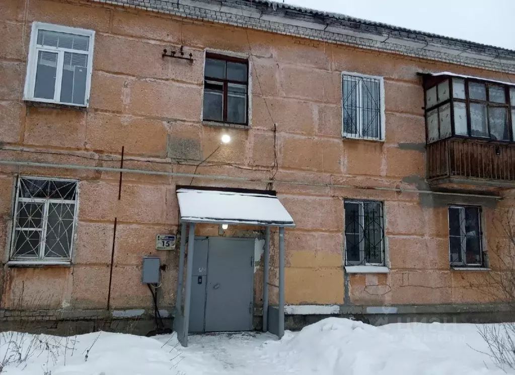 2-к кв. Пермский край, Пермь Петрозаводская ул., 15 (42.0 м) - Фото 0