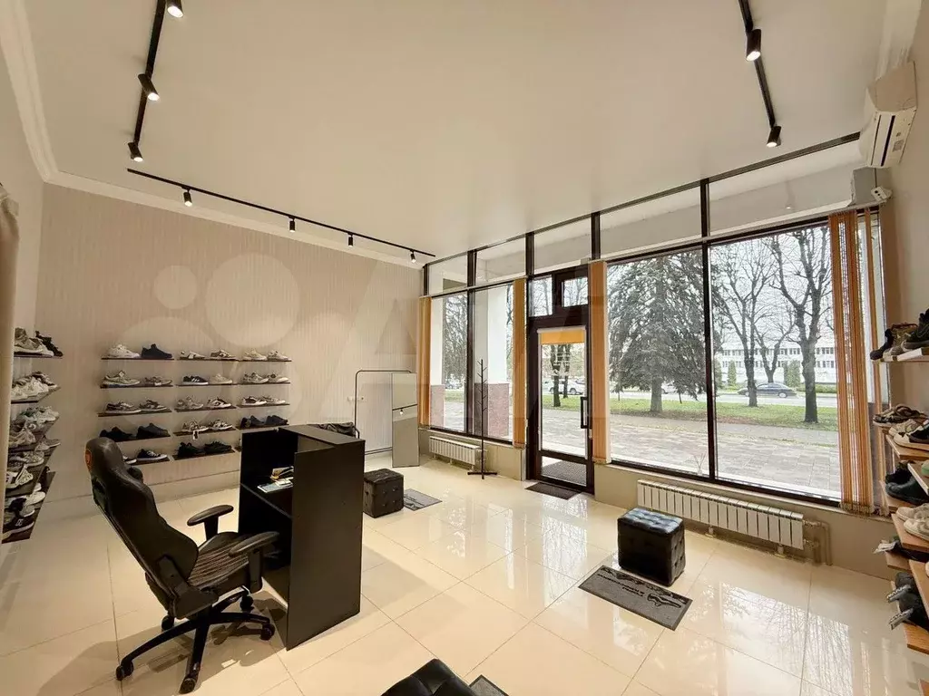 Продам офисное помещение, 45.9 м - Фото 1