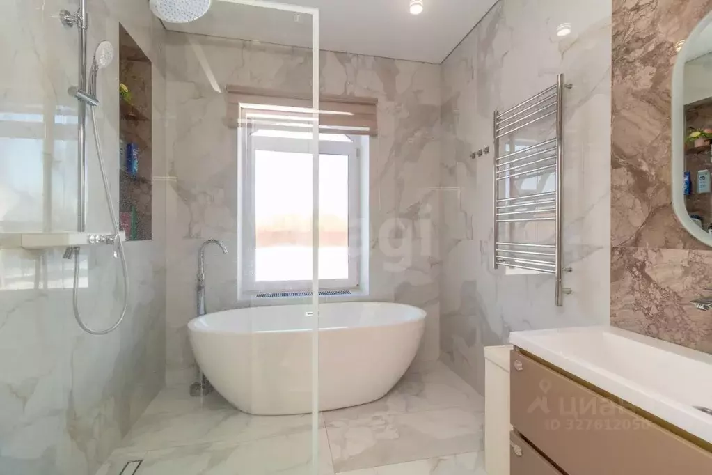 Дом в Тюменская область, Тюмень Парфеново мкр, ул. Безноскова (116 м) - Фото 1