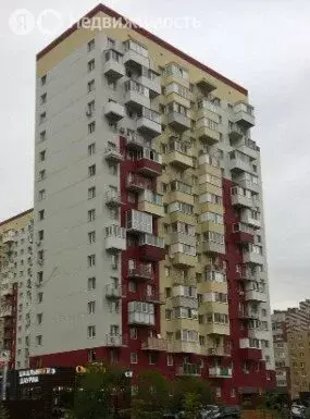 3-комнатная квартира: Тюмень, улица Станислава Карнацевича, 7 (70.4 м) - Фото 2