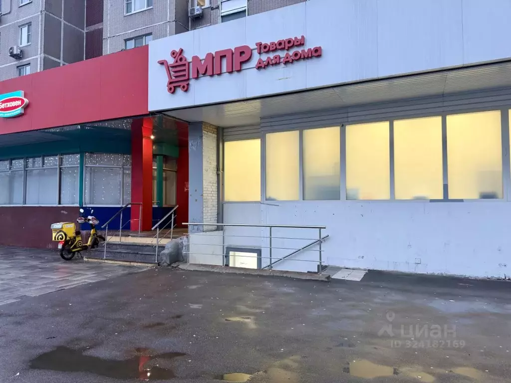 Торговая площадь в Москва ул. Героев Панфиловцев, 1 (150 м) - Фото 1