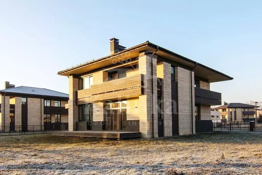 Дом в Москва Крекшино кп, ул. Клубничная, 132 (334 м) - Фото 2