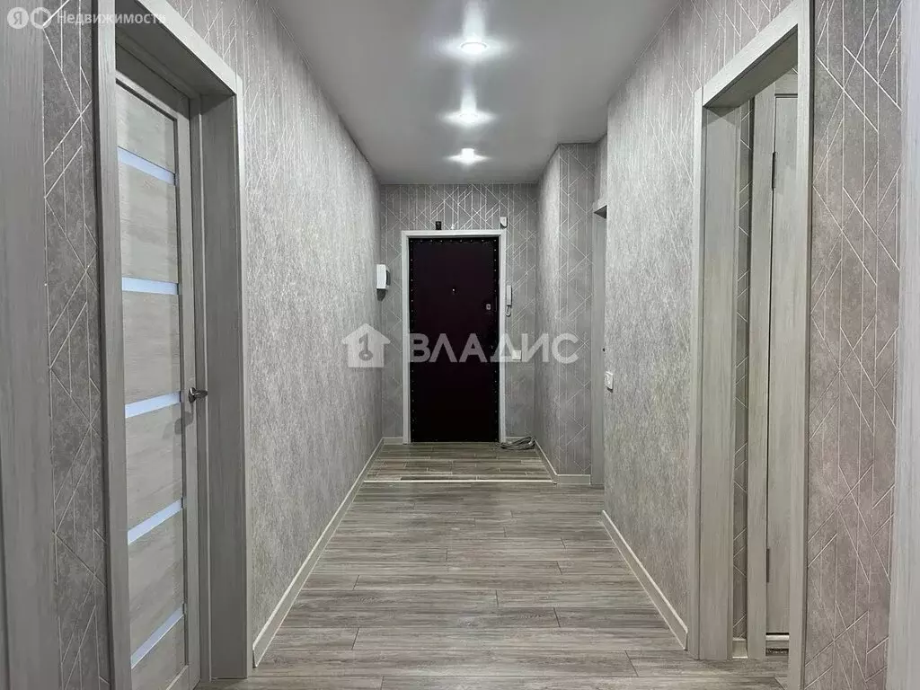 4-комнатная квартира: Белгород, 10-й микрорайон, улица 60 лет Октября, ... - Фото 2