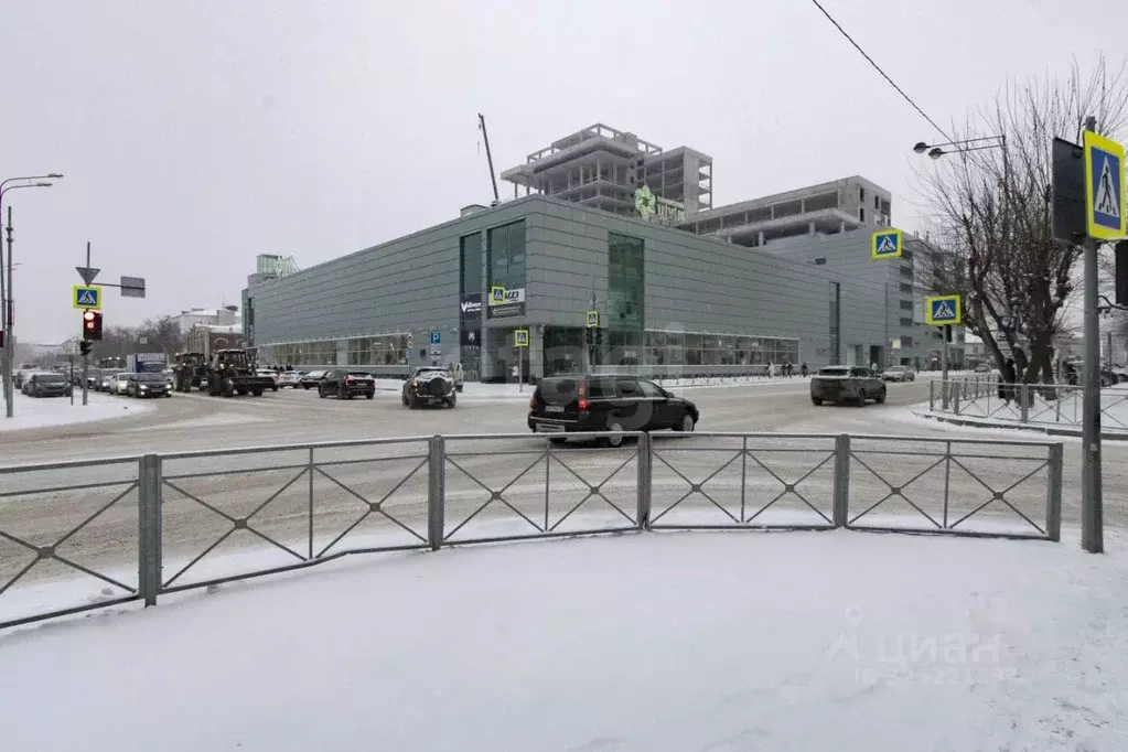 Помещение свободного назначения в Тюменская область, Тюмень ул. ... - Фото 1