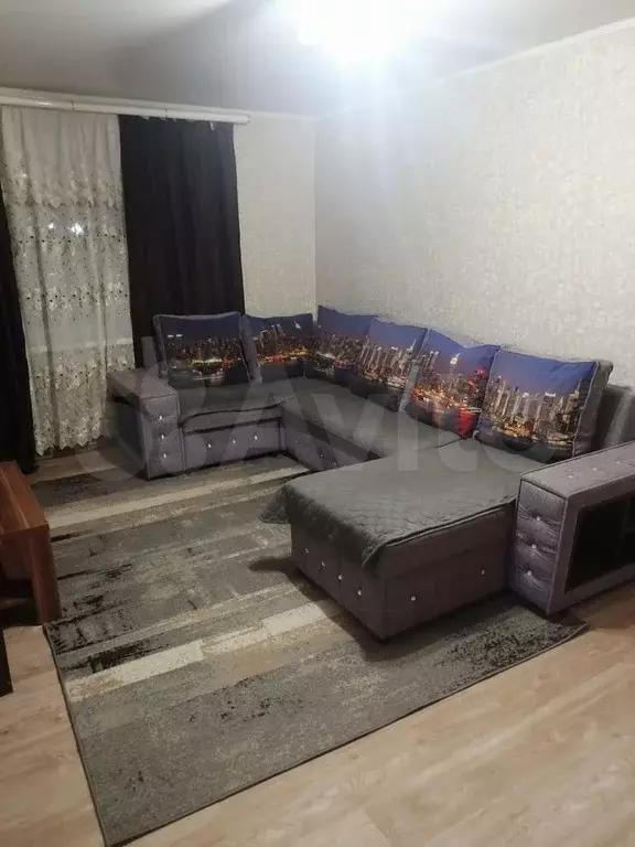 1-к. квартира, 30 м, 1/9 эт. - Фото 0