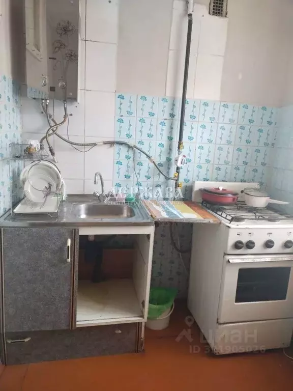 2-к кв. Белгородская область, Старый Оскол Юбилейная ул., 3 (42.0 м) - Фото 1