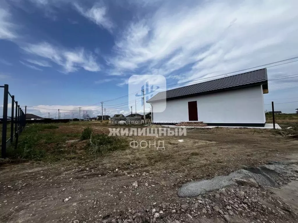 Дом в Саратовская область, Энгельсский район, Красноярское ... - Фото 2
