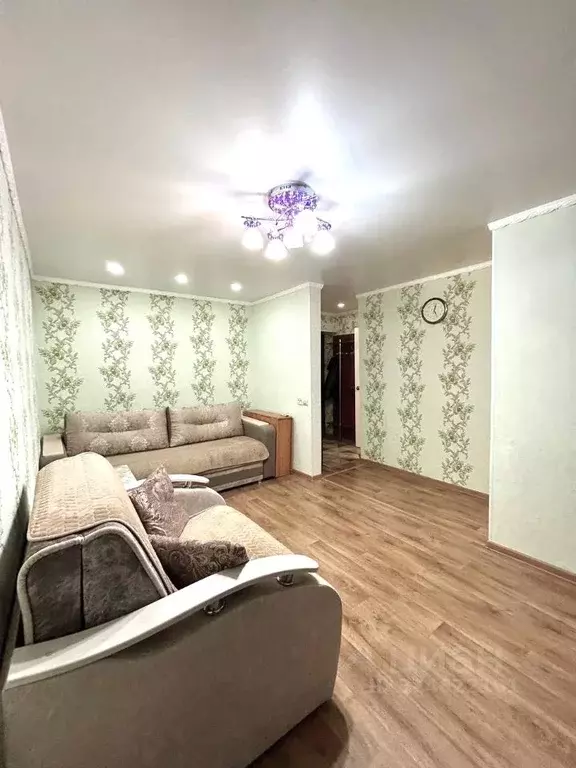 2-к кв. Алтайский край, Яровое ул. 40 лет Октября, 3 (40.2 м) - Фото 2