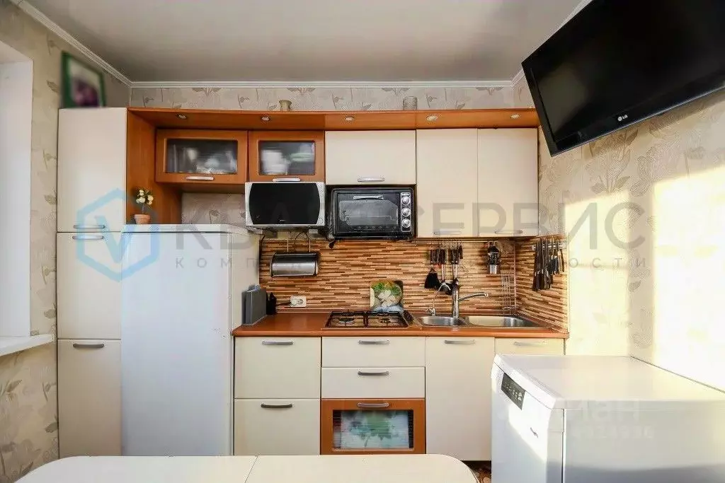 1-к кв. Омская область, Омск ул. Крупской, 12 (40.0 м) - Фото 2