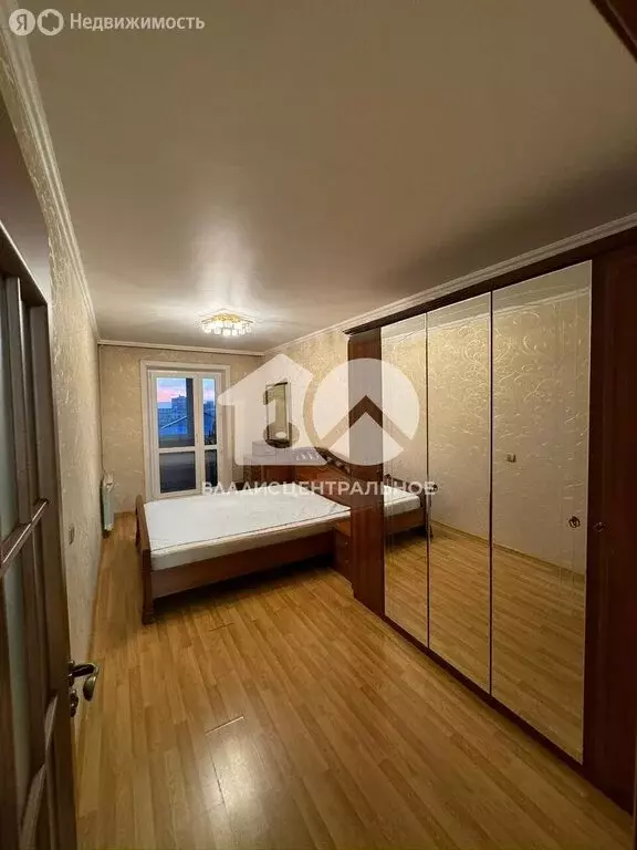 3-комнатная квартира: Новосибирск, улица Державина, 42 (65 м) - Фото 1
