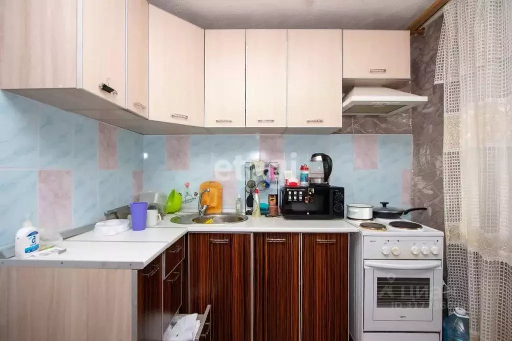 2-к кв. Иркутская область, Иркутск ул. Красноказачья, 48 (44.3 м) - Фото 0