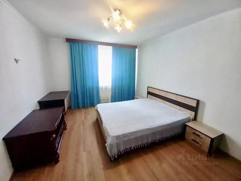 3-к кв. Калужская область, Калуга ул. Баррикад, 8 (96.0 м) - Фото 0
