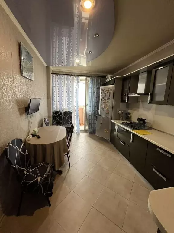 2-к. квартира, 63 м, 3/10 эт. - Фото 1