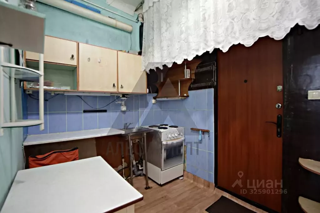 Комната Омская область, Омск ул. Красный Путь, 141 (18.0 м) - Фото 1