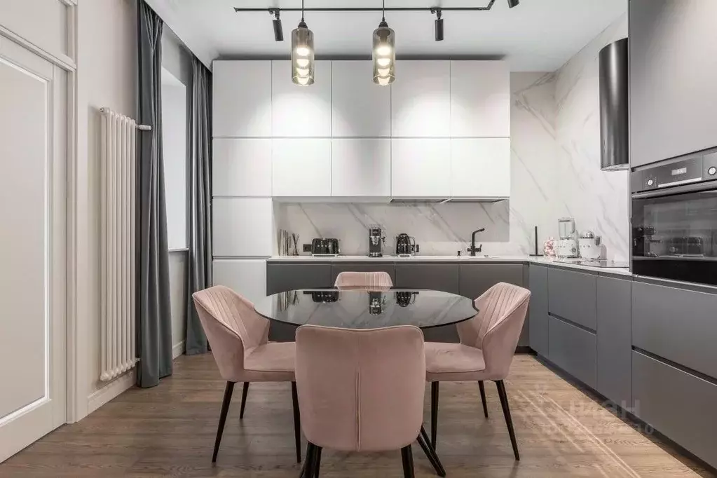 2-к кв. Санкт-Петербург ул. Глухая Зеленина, 4 (66.0 м) - Фото 1