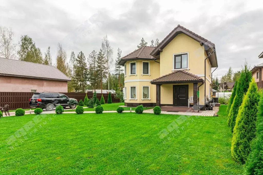 Коттедж в Ленинградская область, Всеволожский район, Бугровское ... - Фото 1