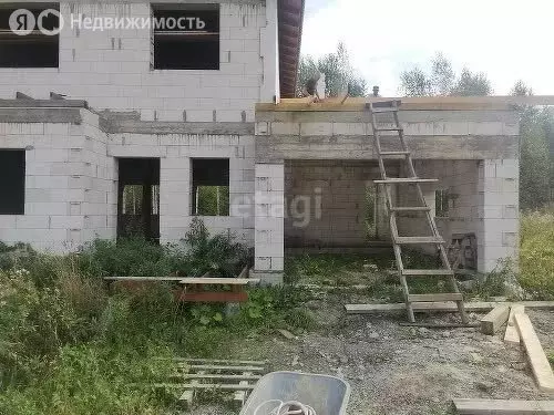 Дом в село Андреевка, Родная улица (170 м) - Фото 1