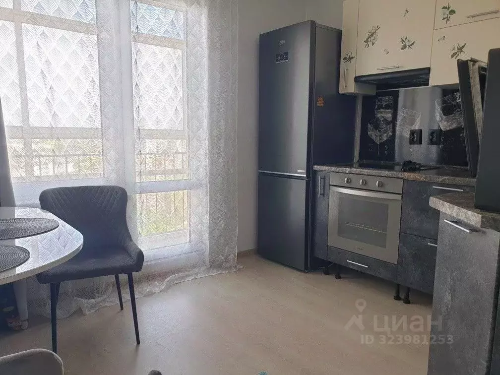 1-к кв. Свердловская область, Екатеринбург ул. Расточная, 31А (37.0 м) - Фото 1