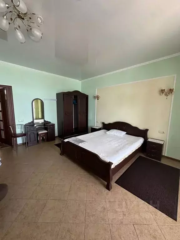3-к кв. Крым, Феодосия ш. Керченское, 76А (135.0 м) - Фото 0