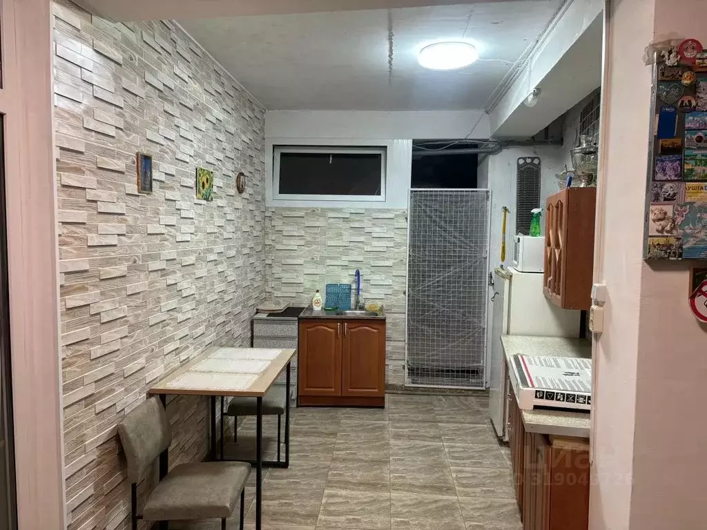 Комната Крым, Алушта ул. Энгельса, 6 - Фото 1