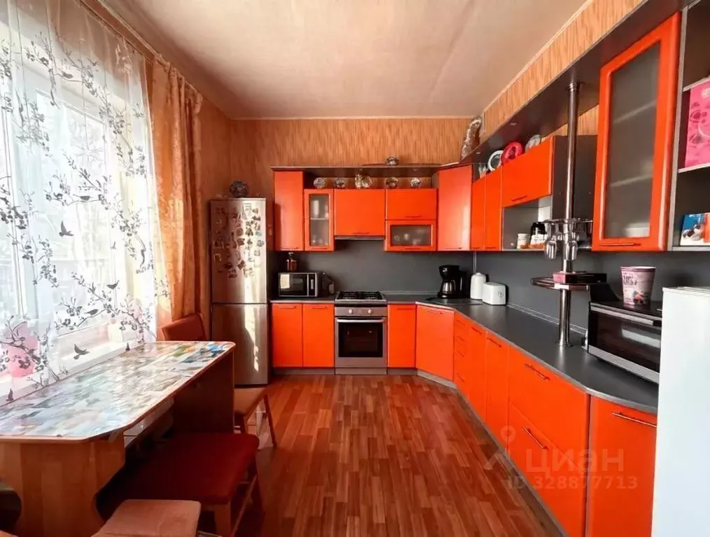 2-к кв. Вологодская область, Великий Устюг Гледенская ул., 51Б (61.7 ... - Фото 1