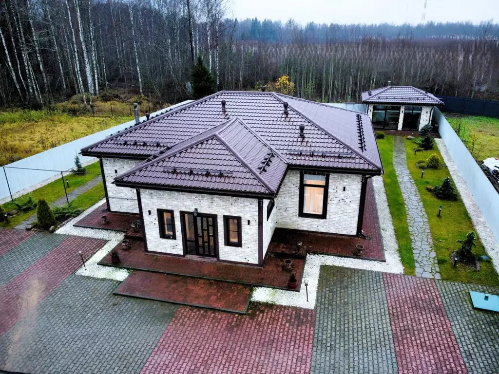 Дом в Ленинградская область, Шлиссельбург Кировский район, ул. Красный ... - Фото 1