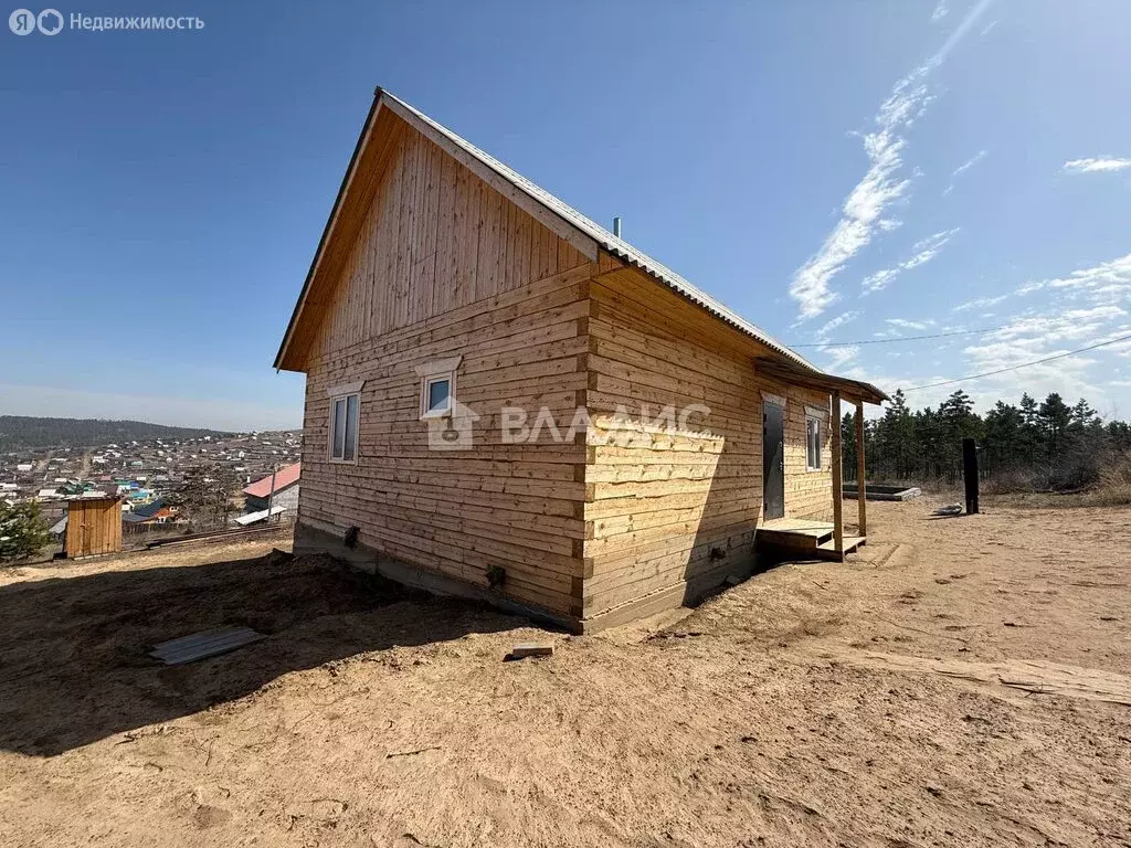 Дом в село Нижний Саянтуй, ДНТ Багульник, 3-й квартал, 9 (80 м) - Фото 1