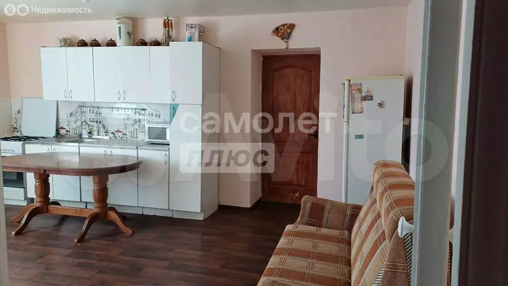 4-комнатная квартира: посёлок Большой Царын, улица Горького, 4 (104 м) - Фото 1
