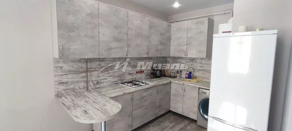 1-к кв. Крым, Симферополь ул. Батурина, 135 (40.0 м) - Фото 1